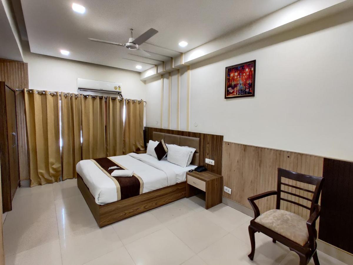 Raj Darbar - 10 Meter From Golden Temple Hotel Amritsar Luaran gambar